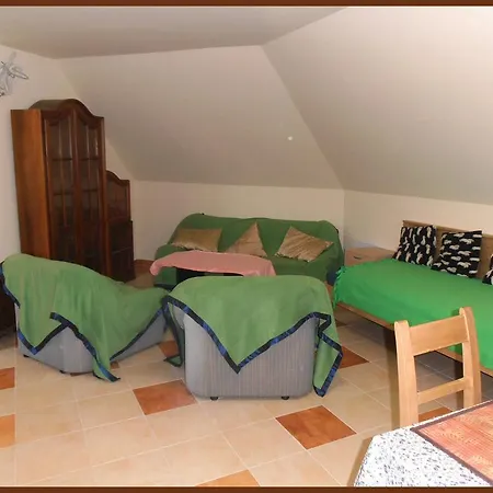 Vadviragos Vendeghaz *