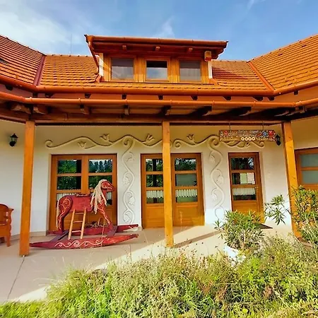 Vadviragos Vendeghaz بيت ضيافة